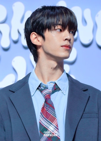 [잡담] 투어스 도훈 얼굴 너무 내취향이야.... - 인스티즈(instiz) 연예 카테고리