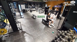 하이브 헬스장 생각보다 고요하구나 - 인스티즈(instiz) 연예 카테고리 하이브 헬스장 생각보다 고요하구나
