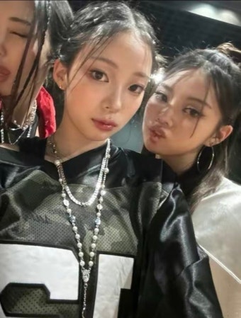 [잡담] 뭐야 테디 여돌 사진 야금야금 풀리네 - 인스티즈(instiz) 연예 카테고리