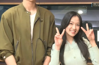 [잡담] 김혜윤 변우석 보이는라디오 보는데ㅋㅋㅋㅋㅋ - 인스티즈(instiz) 드영배 카테고리