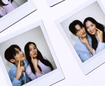 [잡담] 변우석 김혜윤 폴라에서도 보조개 했네 - 인스티즈(instiz) 드영배 카테고리