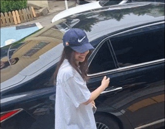 [잡담] 민희진 진짜 뉴친자인가? 경찰 소환 조사 받으러 가는데 - 인스티즈(instiz) 연예 카테고리