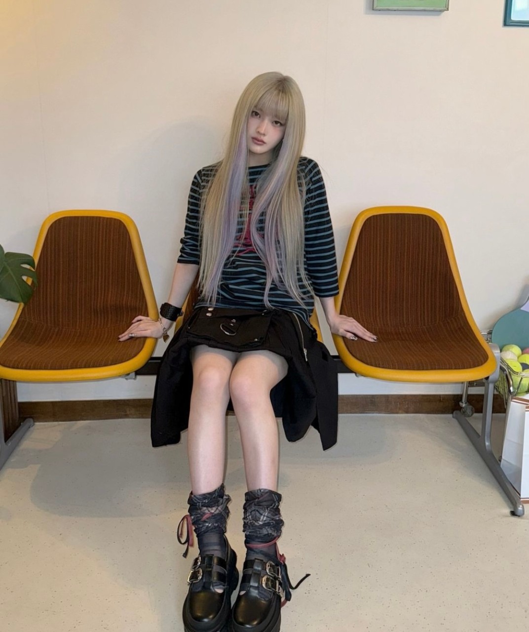 아일릿, 8개월만에 컴백! 미니 3집 앨범 밤(bomb)으로 성장과 매력을 담다.