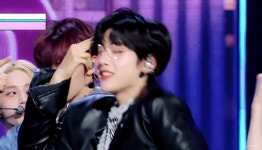 [잡담] 석매튜는 왜 안경쓰면 눈큰게 더 잘보이는걸까 - 인스티즈(instiz) 연예 카테고리