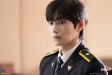 [잡담] 김재영 경찰제복 넘 좋다 - 인스티즈(instiz) 드영배 카테고리