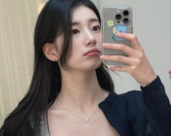 진짜 미쳤다고 생각한 수지 셀카 - 인스티즈(instiz) 연예 카테고리 진짜 미쳤다고 생각한 수지 셀카