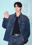프라다 유일한 배우 앰버서더 등장 - 인스티즈(instiz) 드라마/영화/배우 카테고리 프라다 유일한 배우 앰버서더 등장