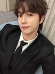 [잡담] 성찬이 자컨 리뷰하러 위버스 왔다 - 인스티즈(instiz) 연예 카테고리