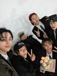 은석이 자는 사이에 생일파티 하는 라이즈 ㅋㅋㅋㅋㅋ - 인스티즈(instiz) 연예 카테고리 은석이 자는 사이에 생일파티 하는 라이즈 ㅋㅋㅋㅋㅋ