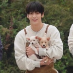 강아지 품에 안은 수빈이 표정ㅋㅋㅋ 너무 행복해보임ㅋㅋㅋㅋ... 연예 카테고리 강아지 품에 안은 수빈이 표정ㅋㅋㅋ 너무 행복해보임ㅋㅋㅋㅋ