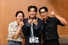 오늘자 강하늘,염혜란,서현우 컬투쇼 출연 인증샷 - 인스티즈(instiz) 드영배 카테고리 오늘자 강하늘,염혜란,서현우 컬투쇼 출연 인증샷