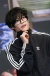 볶덮머 뿔테안경 아디다스 원빈 ,,,, - 인스티즈(instiz) 연예 카테고리 볶덮머 뿔테안경 아디다스 원빈 ,,,,