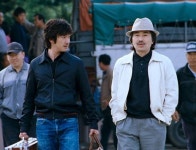 영화 타짜에서 정마담이 이대 나오고도 도박판에서 썩는 이유..jpg (반전주의) - 인스티즈(instiz) 이슈 카테고리 영화 타짜에서 정마담이... 