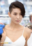 악녀 김서형, 반삭 헤어+복근 드러난 뷔스티에…칸 기죽이는 애티튜드 - 인스티즈(instiz) 이슈 카테고리