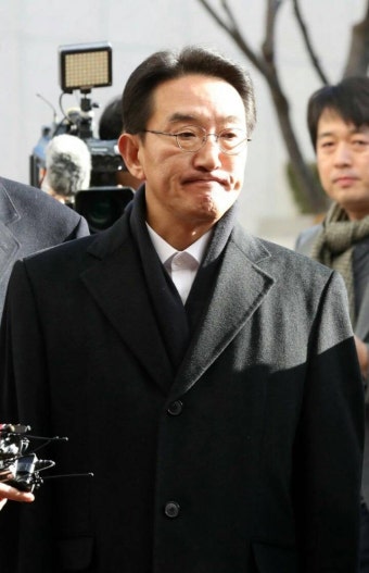 [속보] 현기환, 자해 직후 지인에 전화해 “미안하다” - 인스티즈(instiz) 이슈 카테고리 [속보] 현기환, 자해 직후 지인에 전화해 “미안하다”