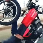 오토바이 앞바퀴 떼고 달리기.gif - 인스티즈(instiz) 이슈 카테고리