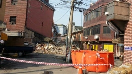 성매매 그만두려 얼굴 자해..극단적 선택 시도 23배 높아 - 인스티즈(instiz) 이슈 카테고리 ​성매매 그만두려 얼굴 자해..극단적 선택 시도... 