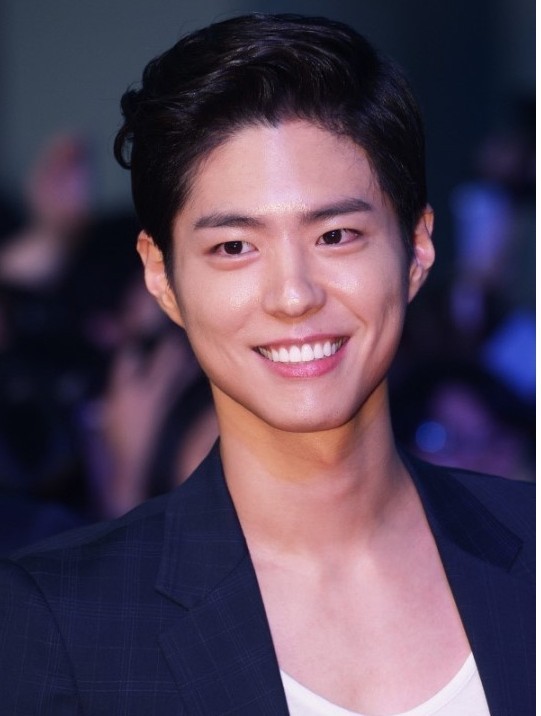 아이유와 박보검 주연 넷플릭스 드라마 폭싹 속았수다 세계적인 인기 속 주목
