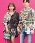 서울패션위크 찾은 연상연하 부부 - 인스티즈(instiz) 이슈 카테고리