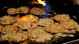 서문야시장의 철판 치즈 가리비 구이 ㄷㄷ - 인스티즈(instiz) 인티영상 (종료) 카테고리 서문야시장의 철판 치즈 가리비 구이 ㄷㄷ