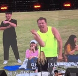 더쿠 - 헤이즈 사생 백댄서...jpg