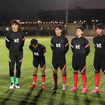 이승우가 좋은 송범근.gif - 인스티즈(instiz) 이슈 카테고리