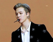 잘생긴 사람만 할 수 있는 슬릭 백 언더컷을 한 남돌들을 알아보자 - 인스티즈(instiz) 이슈 카테고리