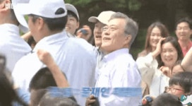 어린이날 맞이 청와대 박터뜨리기 대결 문재인 대통령님 vs 김정숙여사님 - 인스티즈(instiz) 이슈 카테고리