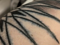 타투하기 전에 봐두면 좋을 타투 번짐과 지워짐, 지우는 과정... 이슈 카테고리 타투하기 전에 봐두면 좋을 타투 번짐과 지워짐, 지우는 과정