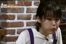 6년전 효리네 민박 속 아이유.gif - 인스티즈(instiz) 이슈 카테고리 6년전 효리네 민박 속 아이유.gif