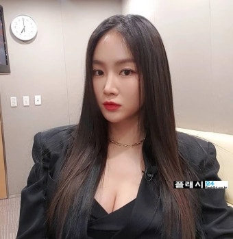 플래시24- > 연예/스포츠 > 압도적인 씨스타 소유