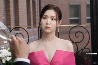 배우 김지은 고운 드레스 몸매 star > 연예/스포츠 > 배우 김지은 고운 드레스 몸매