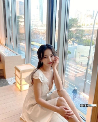 틱톡녀 한선월 집에서 편안한 슬림룩 photo > 네티즌포토 > 틱톡녀 한선월 집에서 편안한 슬림룩