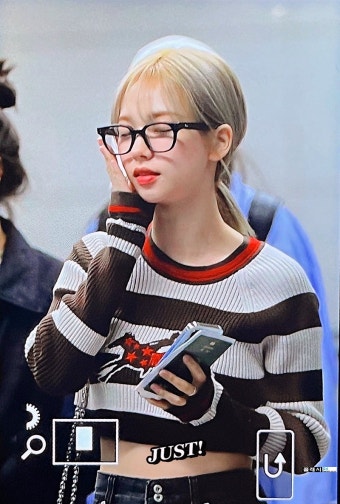 금발 에스파 카리나 공항 볼륨감 star > 연예/스포츠 > 금발 에스파 카리나 공항 볼륨감