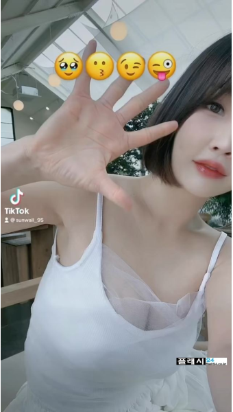 요즘 가장 핫하다는 청월 한선월 인스타그램 photo > 네티즌포토 > 요즘 가장 핫하다는  청월  한선월  인스타그램