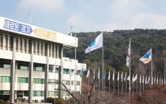 들통난 경북 군위군 ‘엉망진창 행정’ : 전국일반 : 전국 : 뉴스 : 한겨레 들통난 경북 군위군 ‘엉망진창 행정’