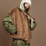 셀럽들의 선택, DINT - E4057 부클 반팔 탑 셀럽들의 선택, DINT