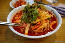   망향비빔국수