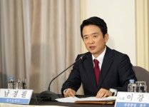 WIKITREE | “대한민국 리빌딩, 지금이 ‘골든타임’” “대한민국 리빌딩, 지금이 ‘골든타임’”