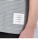 MJS244A J0115 460 | S.I.VILLAGE (에스아이빌리지) [THOM BROWNE][톰브라운] 포켓 스트라이프 티셔츠 MJS244A J0115 460 - 