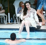 외방커뮤니티 > 헐리우드 > 부활절을 보내는 리브 타일러네 식구들