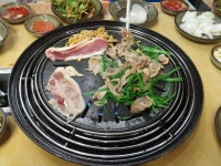 외방커뮤니티 > 사진방 > 오리불고기, 자취냔 밥상