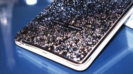 외방커뮤니티 > 꾸미기방 > 내가 휴대폰을 바꿀 수 없는 이유