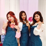 HappyMOMOday - 라인라이브 에코백만들때 못보던사진