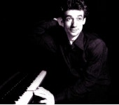 Yves Montand [가수, 영화배우] :: maniadb.com Yves Montand [가수, 영화배...