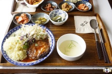 밥집 다녀왔어요