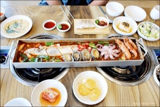 제주도...밥상...제주..통갈치 조림..JPG | 유머 게시판 | 		루리웹 제주도...밥상...제주..통갈치 조림..JPG | 유머 게시판 | 루리웹