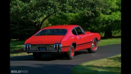 Oldsmobile 442 W-30 photo