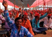 When politicians made a mockery of the farmers protest - Rediff.com India News When politicians made a mockery of the farmers... 