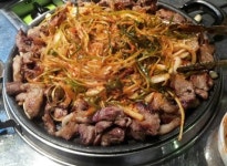 오늘김해生뒷고기 : 고기집 서빙 정직원 및 알바생모집 - 알바천국 [알바천국] 부산 동래구 / 오늘김해生뒷고기 / 고기집 서빙 정직원 및... 